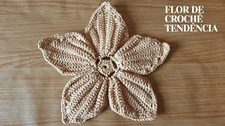 FLOR DE CROCHÊ TENDÊNCIA PARA ROUPAS