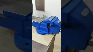 Bench Vice Working