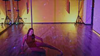 2021.09.18. Pole Dance solo - Sabina