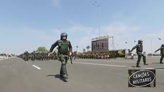 e impresionante desfile militar brasileño/e impressionante o desfile militar Brasileiro