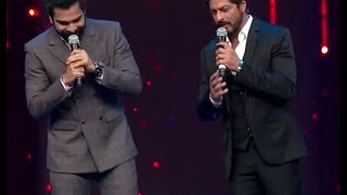 Shah Rukh Khan crazy dance at The Royal Stag Mirchi Music Awards! | Radio Mirchi
