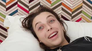 Emma Chamberlain curing my depression for 5 minutes straight