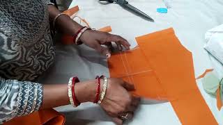 प्रिंस कट ब्लाउज काटना सीखे साधना बुटीक फैशन डिजाइनिंग पूरी कटिंग सीखे