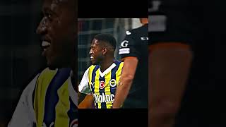 Eğri eğri, doğru doğru..😁 #fenerbahçe #fener #kesfet #football #fenerbahce