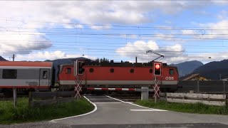 Bahnübergang St Johann in Tirol, Österreich / Spoorwegovergangen Oostenrijk