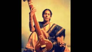 Pandita Vijaya Jadhav Gatlewar sings Ragas Sampoorna Malkauns and Kedar.