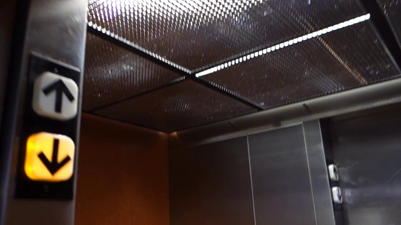 2001 Miami Dover Hydraulic Elevators Country Inn Suites By