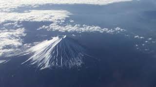 空からの富士山（音楽付：13秒）