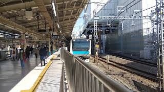 JR京浜東北線 E233系 磯子行 横浜駅到着→発車 その後に京急線新1000形すれ違い