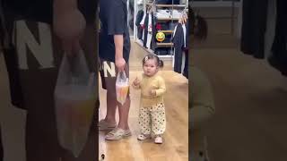 Cute little stealing 🤣😂😍 #comedy #funnymemes #funnyreels #funnyvideos #trendingreels