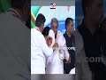 ಸಿದ್ದು ಡಿಕೆ ಭಾಯಿ ಭಾಯಿ.. dk shivakumar hugged siddaramaiah tv9kannadashorts dkshuggedsiddu