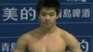 He Chong Wins Gold in Nanjing