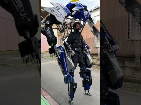 This is a real EXOSKELETON suit