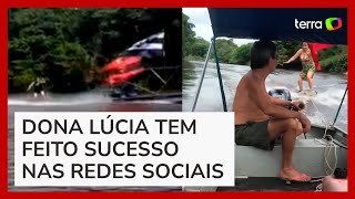 Idosa de 69 anos surpreende e viraliza na web por surfar em rios da Amazônia