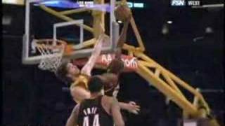 Travis Outlaw Slaps Pau Gasol Before Dunking it in his face!