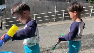 【双子の兄弟】シャボン玉遊び 双子遊び