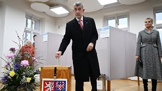 Babiš volby označil za referendum o něm samotném. Co udělá, když prohraje?