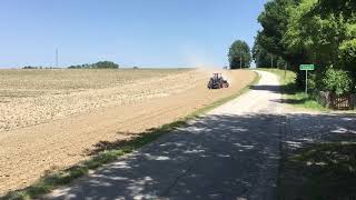 Lanz D 4016 BJ 1957 beim Blühstreifen anbauen