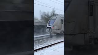 SJ X40 passerar Häggvik #trainspotting #sj #x40