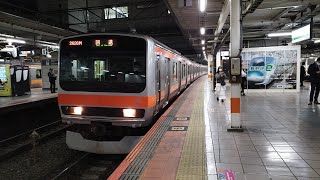 回2626M E231系 MU41編成 むさしの号八王子行の返却回送が立川駅4番線を発車するシーン