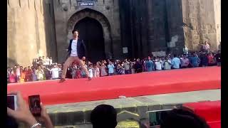 SSR and kriti dance on ik vaari aa song|Raabta promotion |शनिवार वाड़ा |