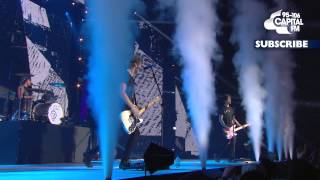 5 Seconds Of Summer - 'She Looks So Perfect' (Live At The Jingle Bell Ball)