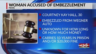 30-year-old woman indicted for embezzling money from dealership