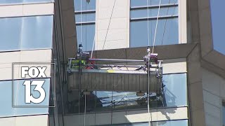 Glass falls from Regions Bank building in downtown Tampa