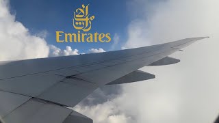 Stormy approach & landing in Dubai | Emirates B777-300ER