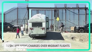 Texas sheriff seeks charges over migrant flights