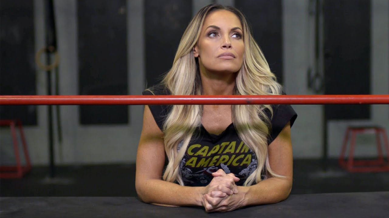 Trish Stratus Mentally Prepares For Farewell Match: WWE 24: Trish ...