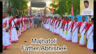 Father Abhishek Basant Minz Majhatoli Gumla beautiful Bishop welcome Dance