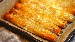 Why didn't I know this recipe before? Super quick filo pastry rolls with spinach and feta