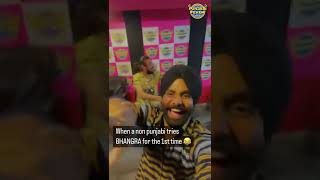 When A Non-Punjabi Tries Bhangra For The 1st Time | Kehnde Bhangra Aunda Hai | Punjabi Fever