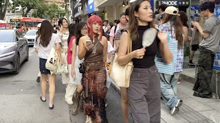 广州真是一个活力满满的城市，满街都是年轻的元气美少女！Love the lively street in Guangzhou city，so many beautiful girls