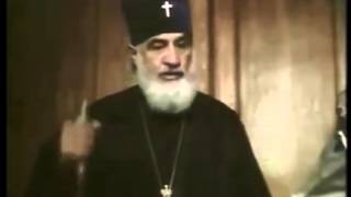 მიტროპოლიტი დავითი (ჭკადუა) და რუსის ჟურნალისტი შემოდგომა სოხუმი 1992 წელი