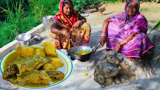 Bengali Koi Macher Jhol Tepata Aloo Dea !! Koi Fish Recipe !! Bengali Fish Curry !!