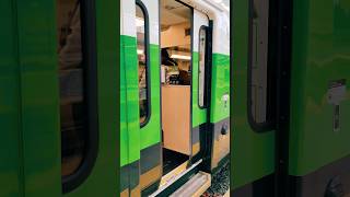 INSIDE CANADIAN GO TRAIN – TORONTO, CANADA 🇨🇦 #shorts #train #gotrain #interior #Toronto #canada