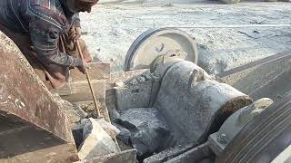 ;BiG Giant How To Stone Crusher works?🔥How To Crush Rocks?🪨⛏️Jaw Rock Crusher\