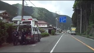 シートベルトと携帯電話の取り締まり風景 高知県宿毛市和田の国道56号線