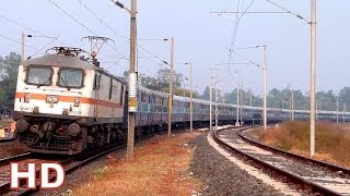 SCR LGD WAP7 12650 KARNATAKA SAMPARK KRANTI EXPRESS BHADBHADA GHATS BHOPAL