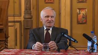 А.И.Осипов.Не смешивайте духовного отца,который руководит духовной жизнью и каждого священника.