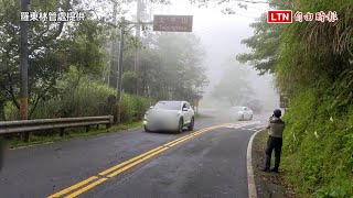 宜蘭太平山道路坍方多住一晚 170名遊客今天陸續下山(羅東林管處提供)