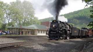 NKP 765 Horseshoe Curve Trip, Meets Amtrak train Tyrone, Pa station. Start up!