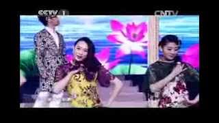 2014.01.31CCTV1星光大道 李玉剛助演舞步蛇 演唱《月圆花好》