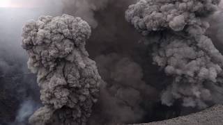 Immense eruptions at Mount Yasur Volcano (Level 3)