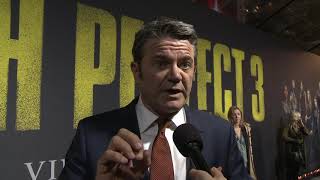 Pitch Perfect 3 Premiere LA - Itw John Michael Higgins (official video)