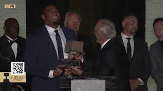 UT's Kelvin Banks Jr wins the 2024 Lombardi Award