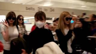 APink arrival at Changi Airport 24112016