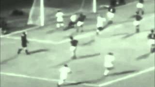 Pelé rare goals 14 - 1961 Pelé rare goal vs AS Roma from European Tour -